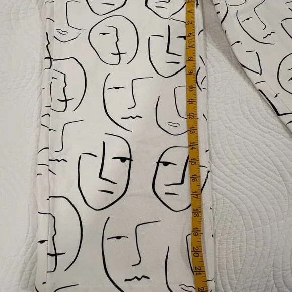 Shekou "Little Things" white denim jeans with a black abstract face print - Picture 7 of 8